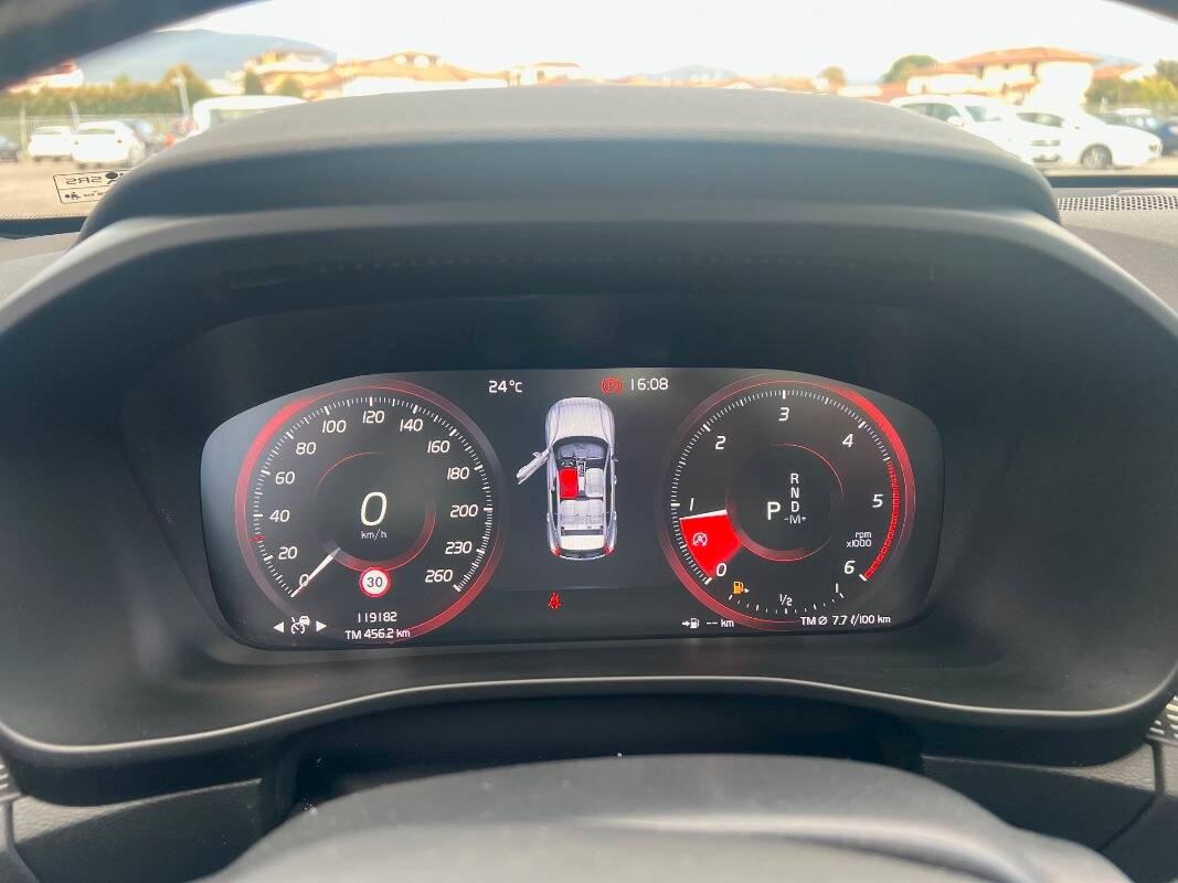Volvo XC40 2.0 d3 R-design awd geartronic my20