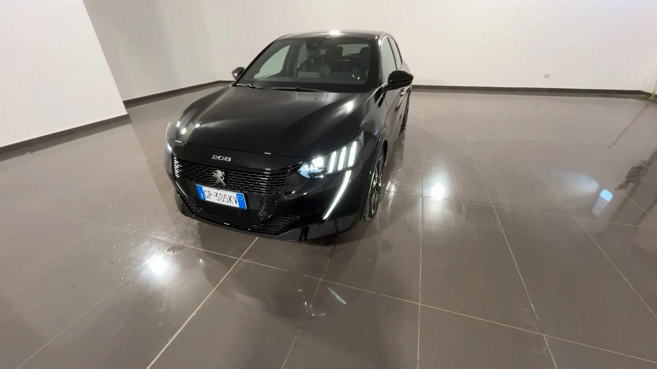 Peugeot 208 motore elettrico 136 CV 5 porte GT