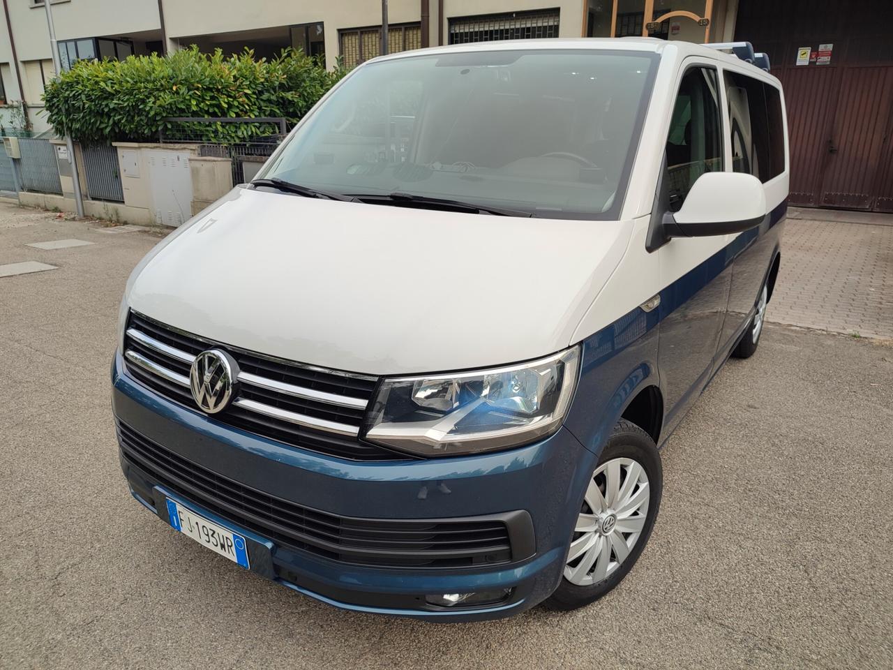 VOLKSWAGEN CARAVELLE 2017 DIESEL EURO6B 6POSTI GANCIO TRAINO