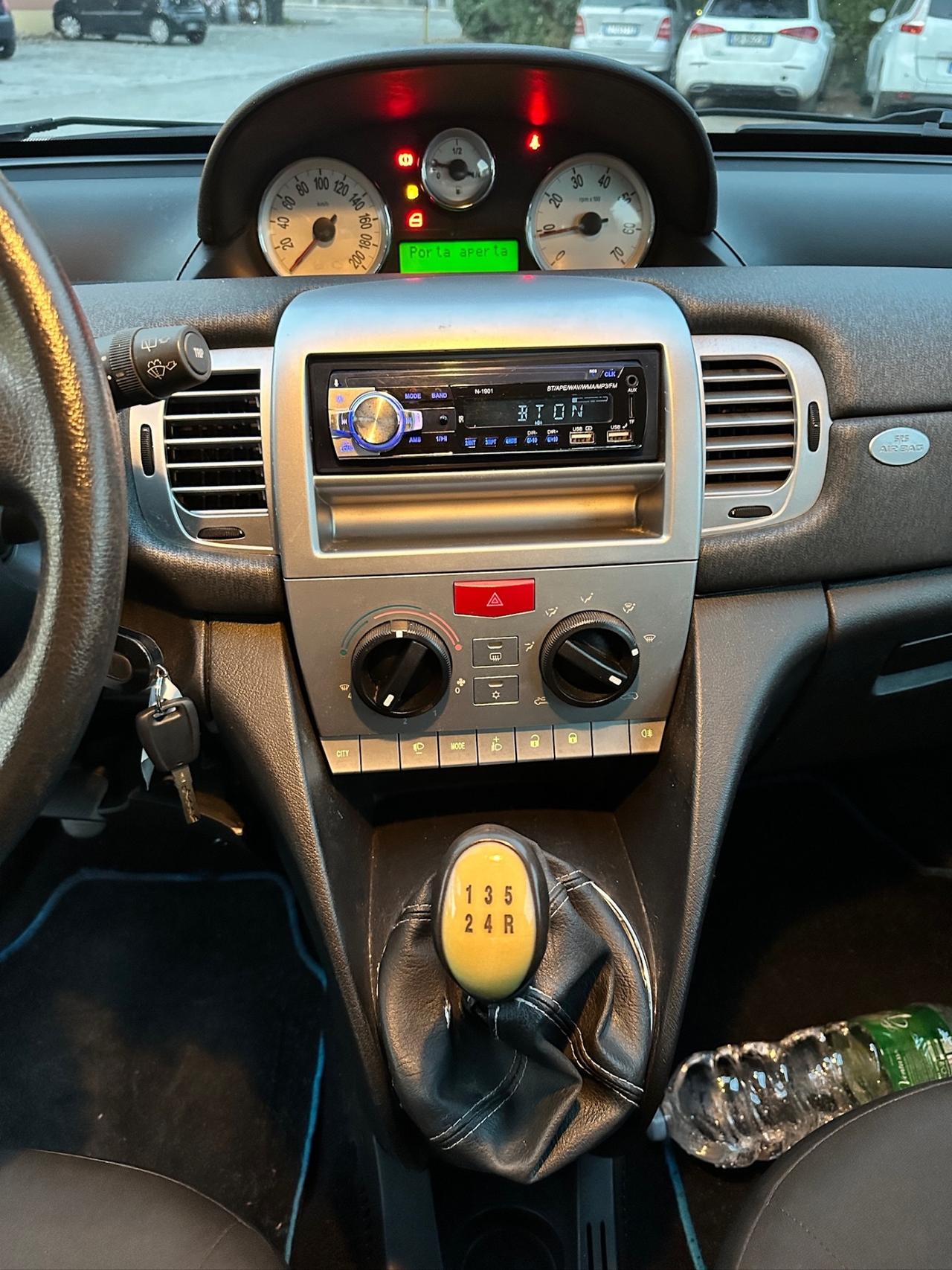 Lancia Ypsilon 1.2 69 CV GPL Platinum solo 140Mila km