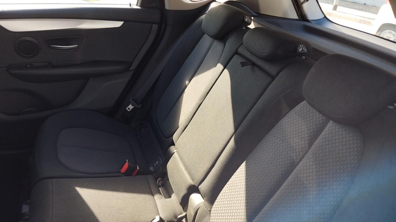 BMW 218D 2.0-NAVI-GARANZIA FULL
