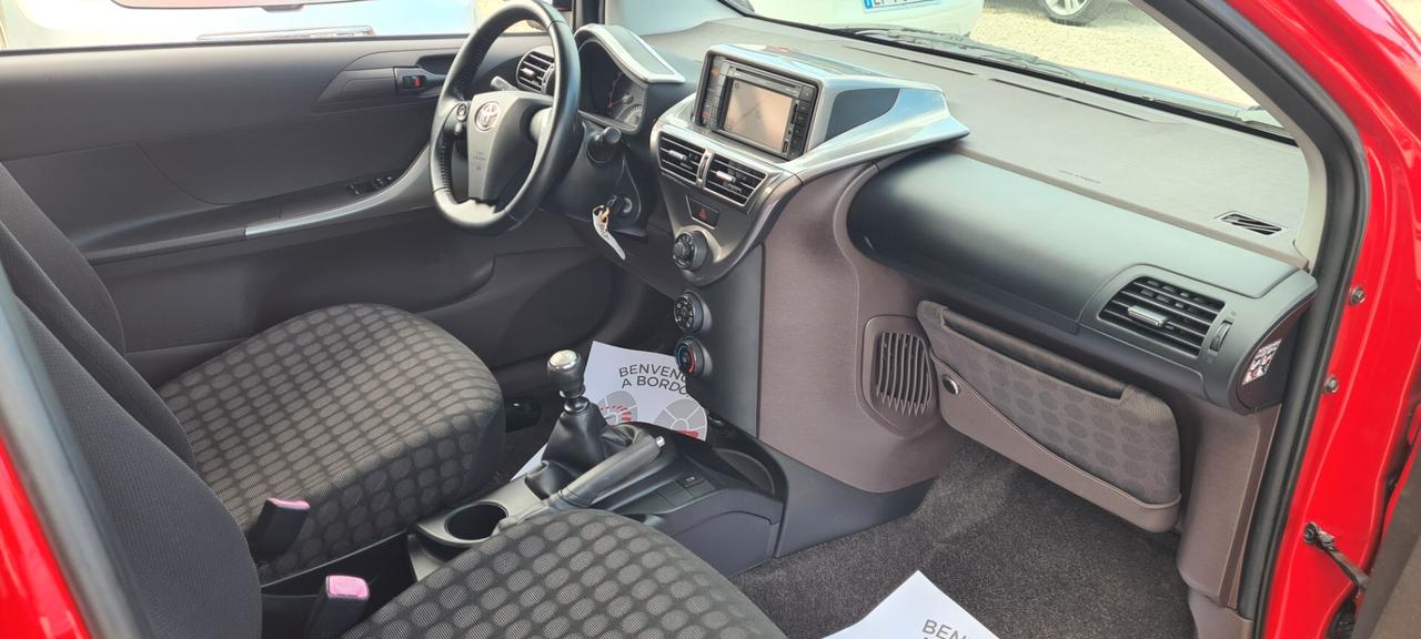 Toyota iQ 1.0 NAVI PREZZO REALE NESSUN VINCOLO DI FINANZIAMENTO GAR.12 MESI