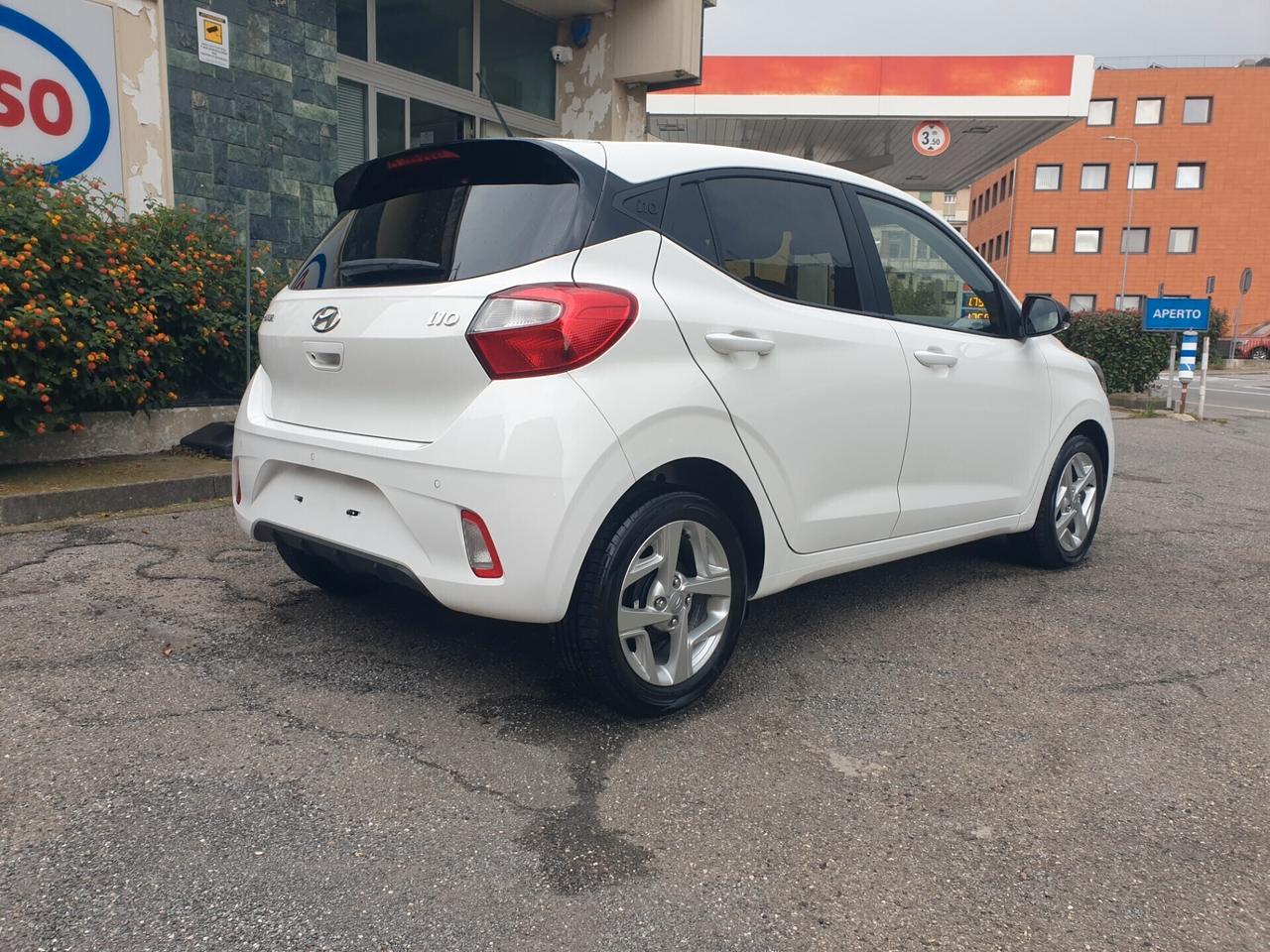 Hyundai i 10 1.0 select ,navi,pdc,telecamera