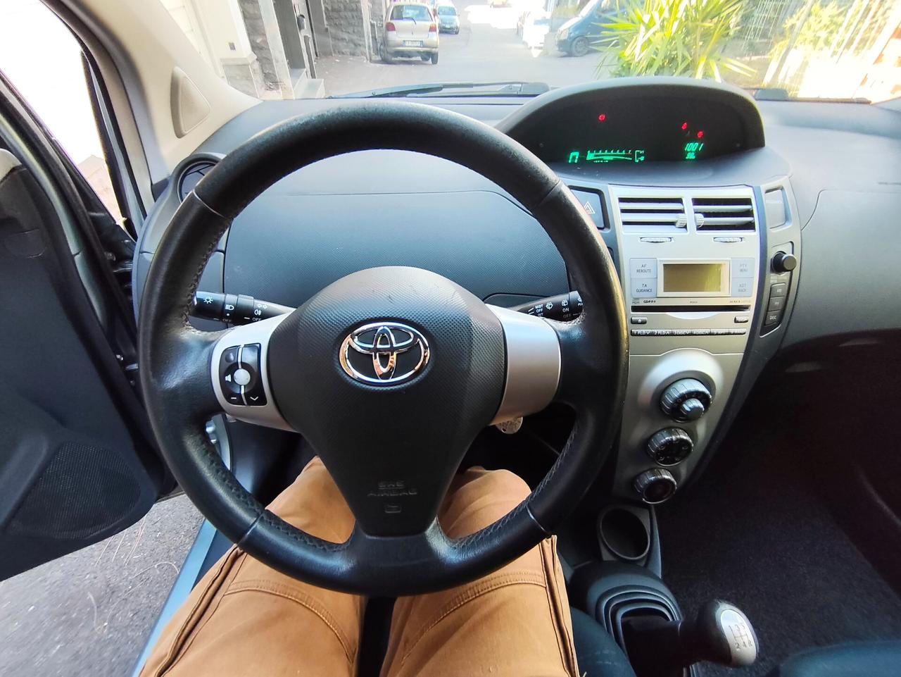 Toyota Yaris 1.0 5 porte 2008