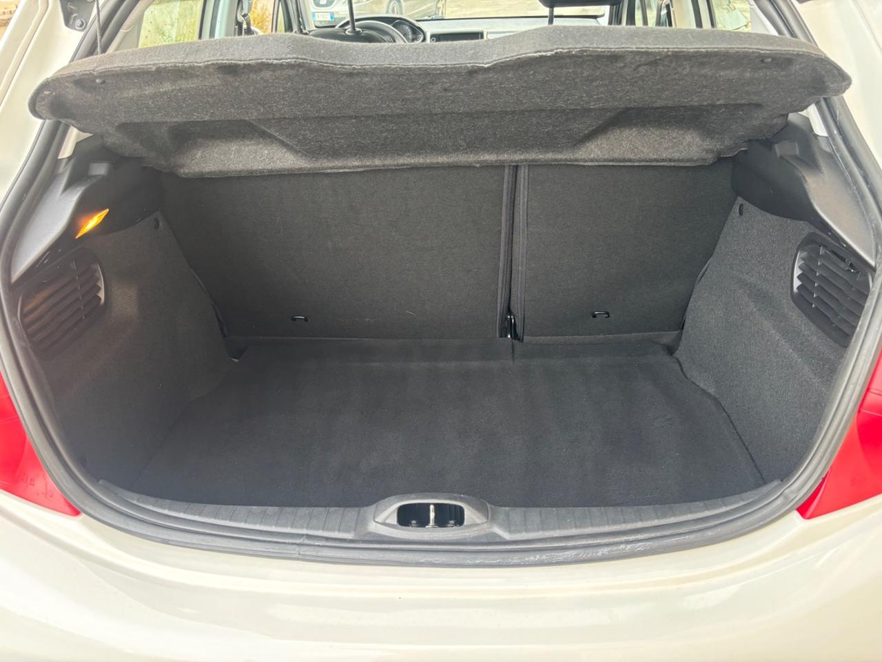 Peugeot 208 1.4 HDi 68 CV 5 porte Access