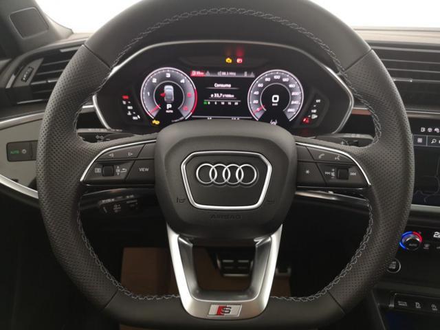 AUDI Q3 SPB 40 TDI quattro S tron. Iden Black S-Line 193CV