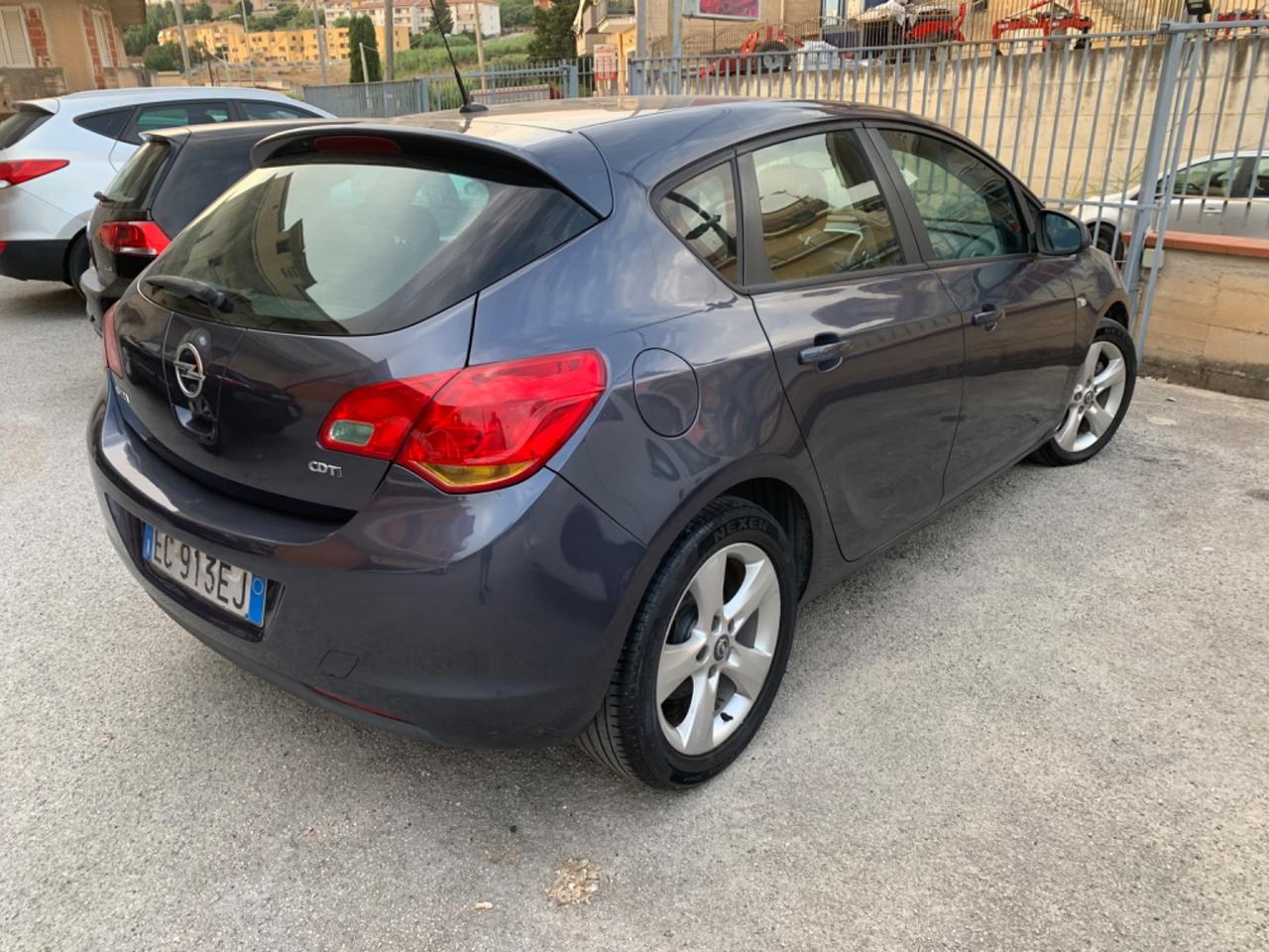 Opel Astra 1.7 CDTI 110CV 5 porte Elective