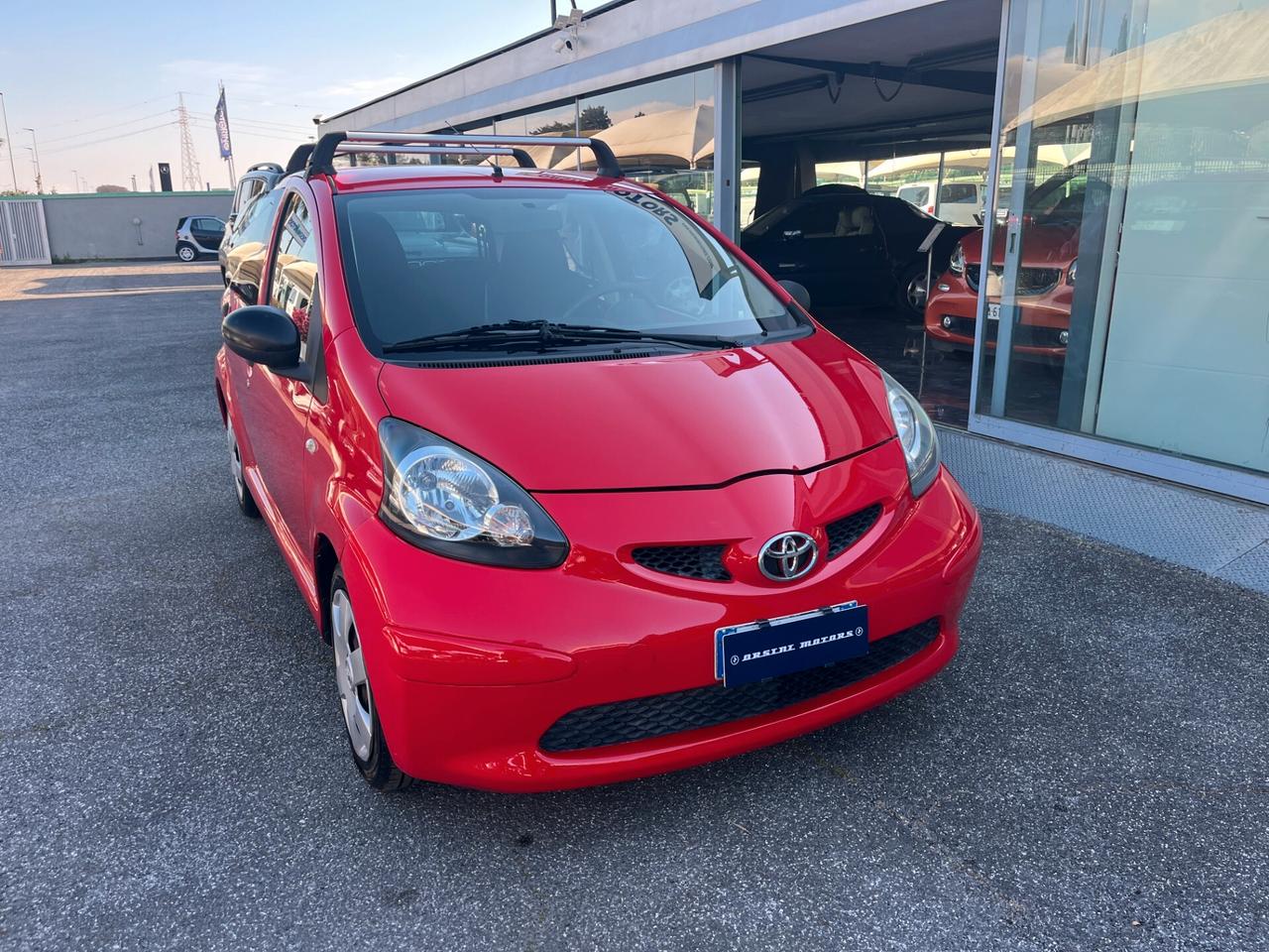 Toyota Aygo 1.0 12V VVT-i 5 porte Sol