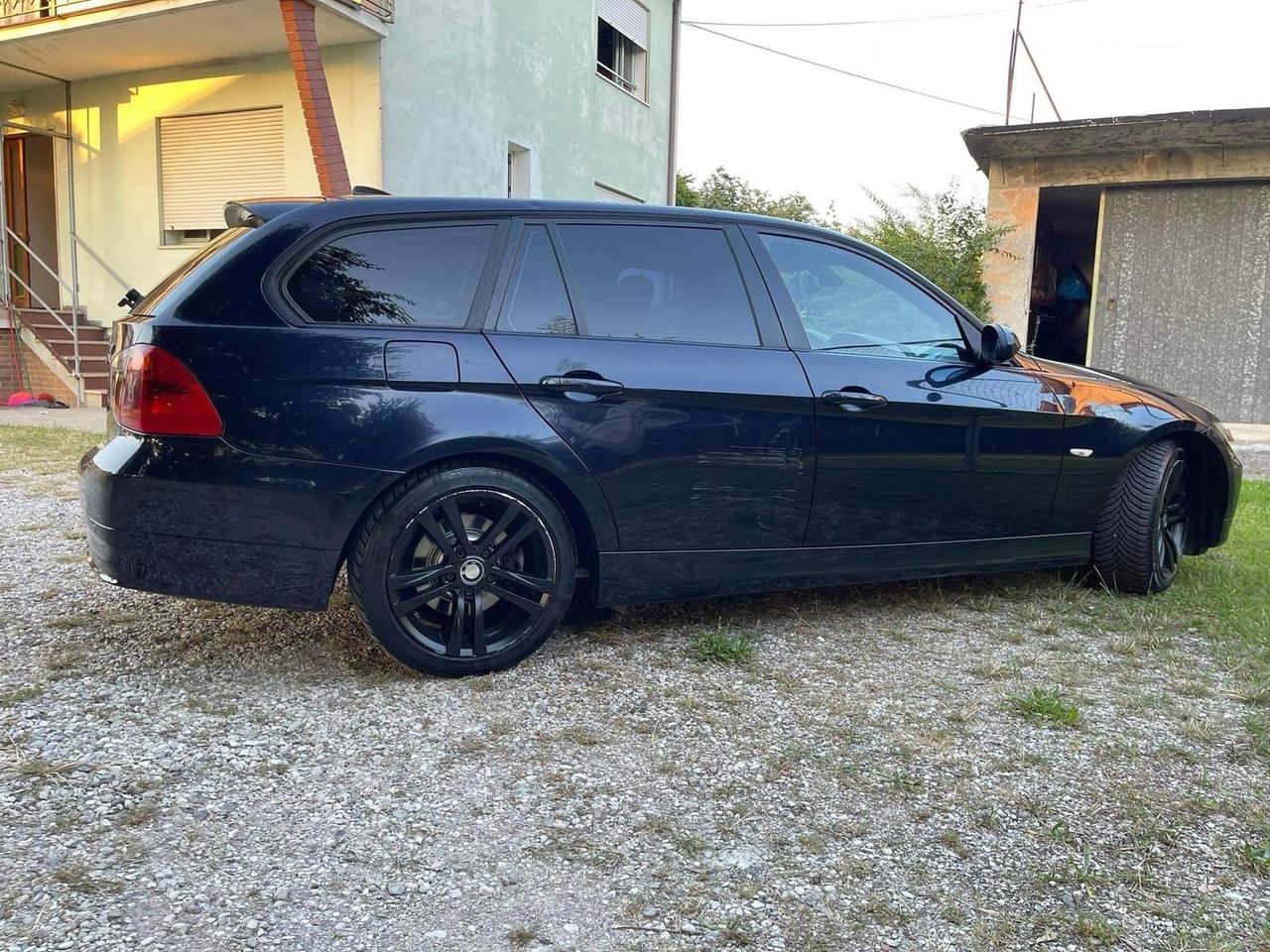 Bmw 320D STATION WAGON DA CAMBIARE POMPA GASOLIO