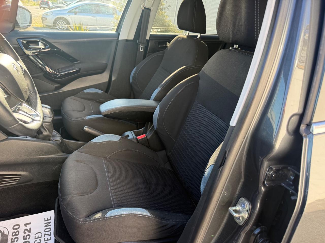 Peugeot 208 1.4 HDi 68 CV 5 porte Allure