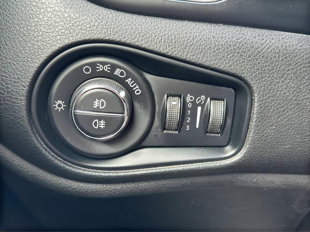 Jeep Renegade 1.6 mjt Limited 2wd 130cv con CarPlay