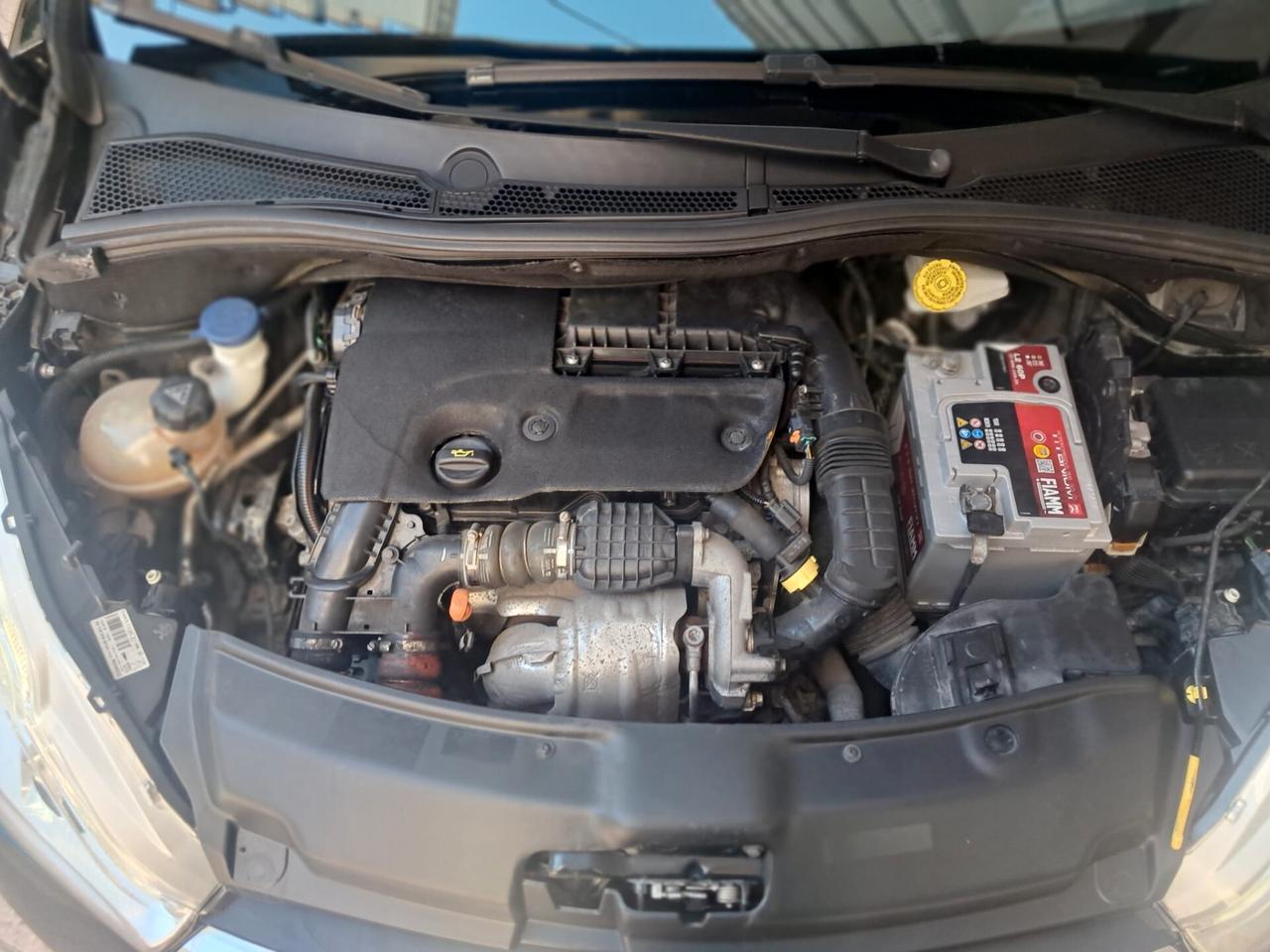 PEUGEOT 208 1.6 HDI Diesel 75 CV-NEOPATENTATI-Euro6990-