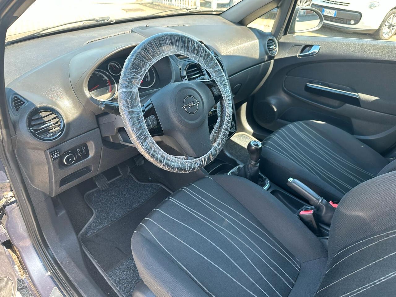 Opel Corsa 1.2 80CV 5 porte GPL-TECH Club