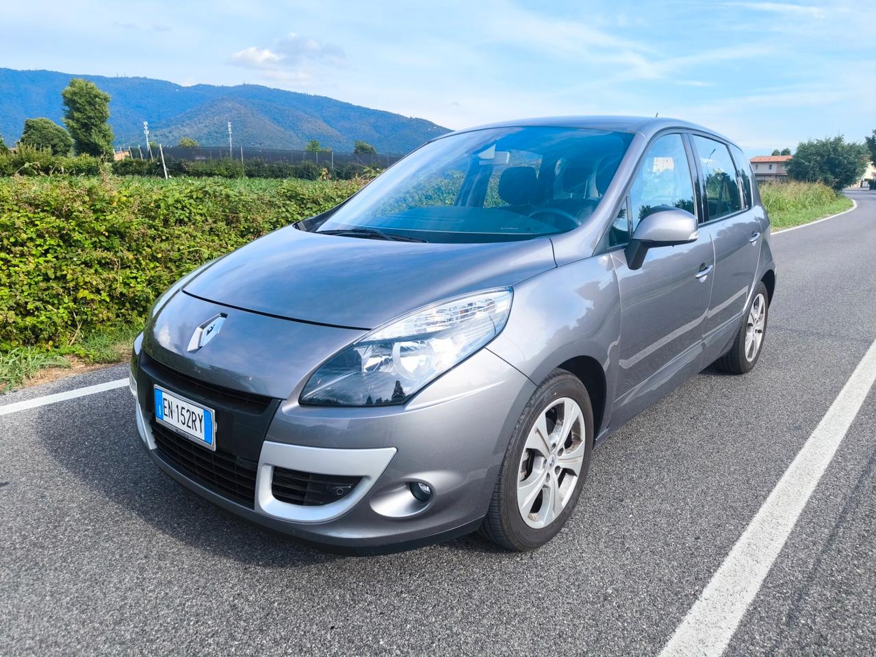 RENAULT SCENIC X-MODE 1,6 DCI- KM 90000-OK NEOPATENTATI