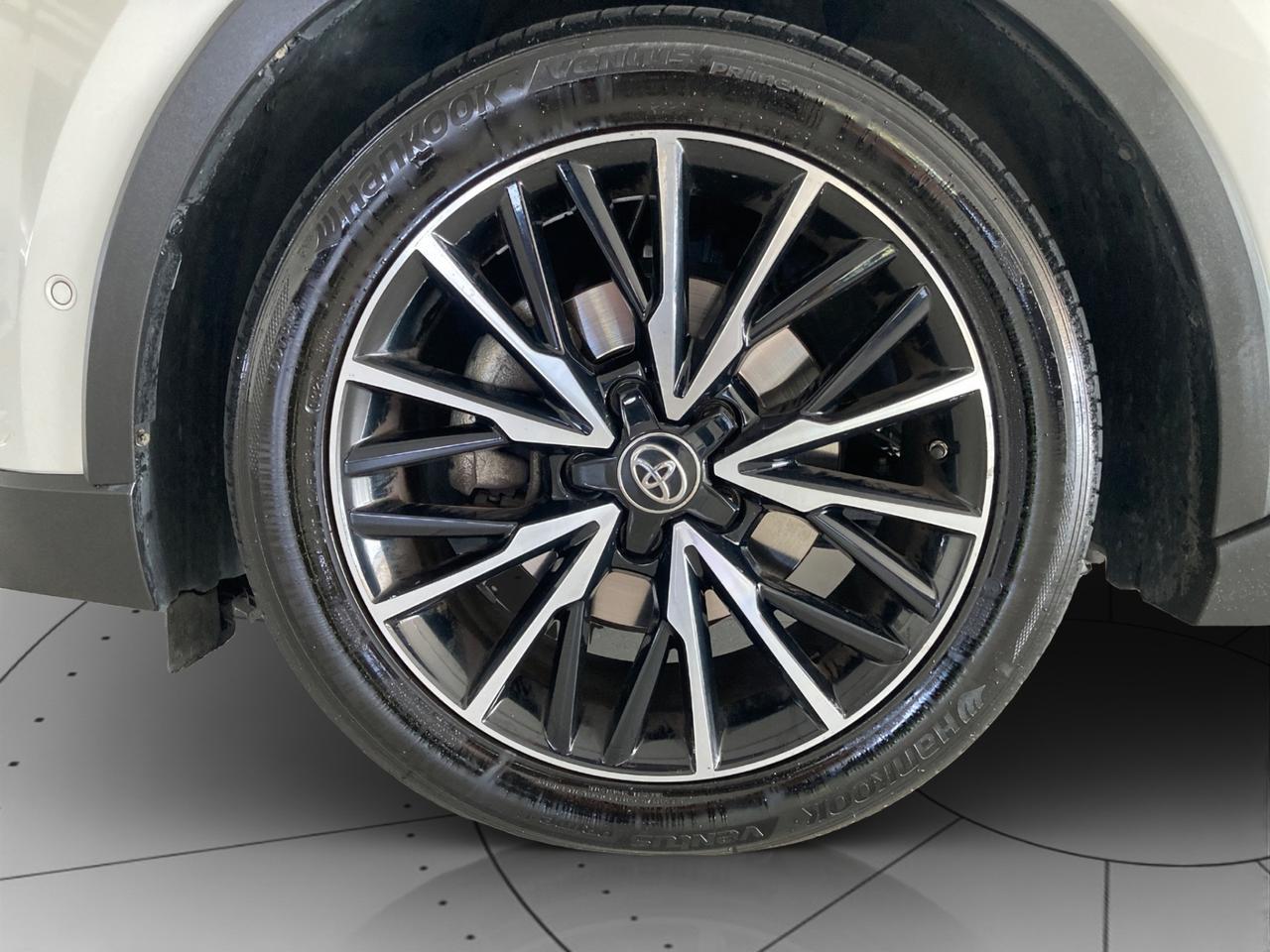 TOYOTA C-HR 1.8h Lounge 2wd e-cvt my18