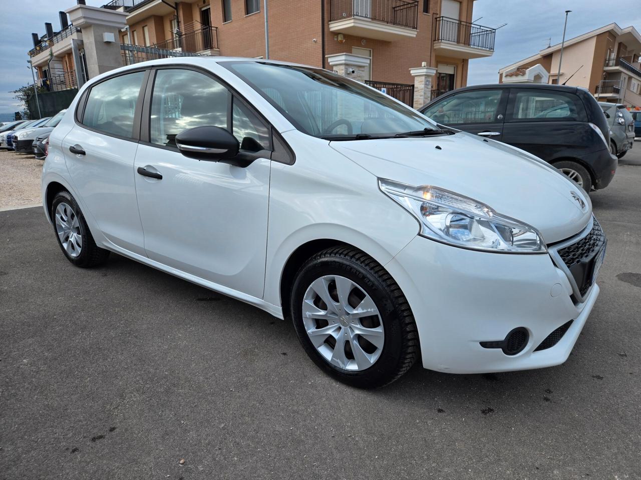 Peugeot 208 1.0 VTi 68 CV 5 porte Access