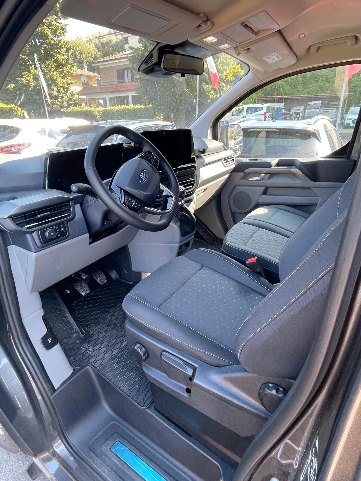 Ford Tourneo Custom 9 posti