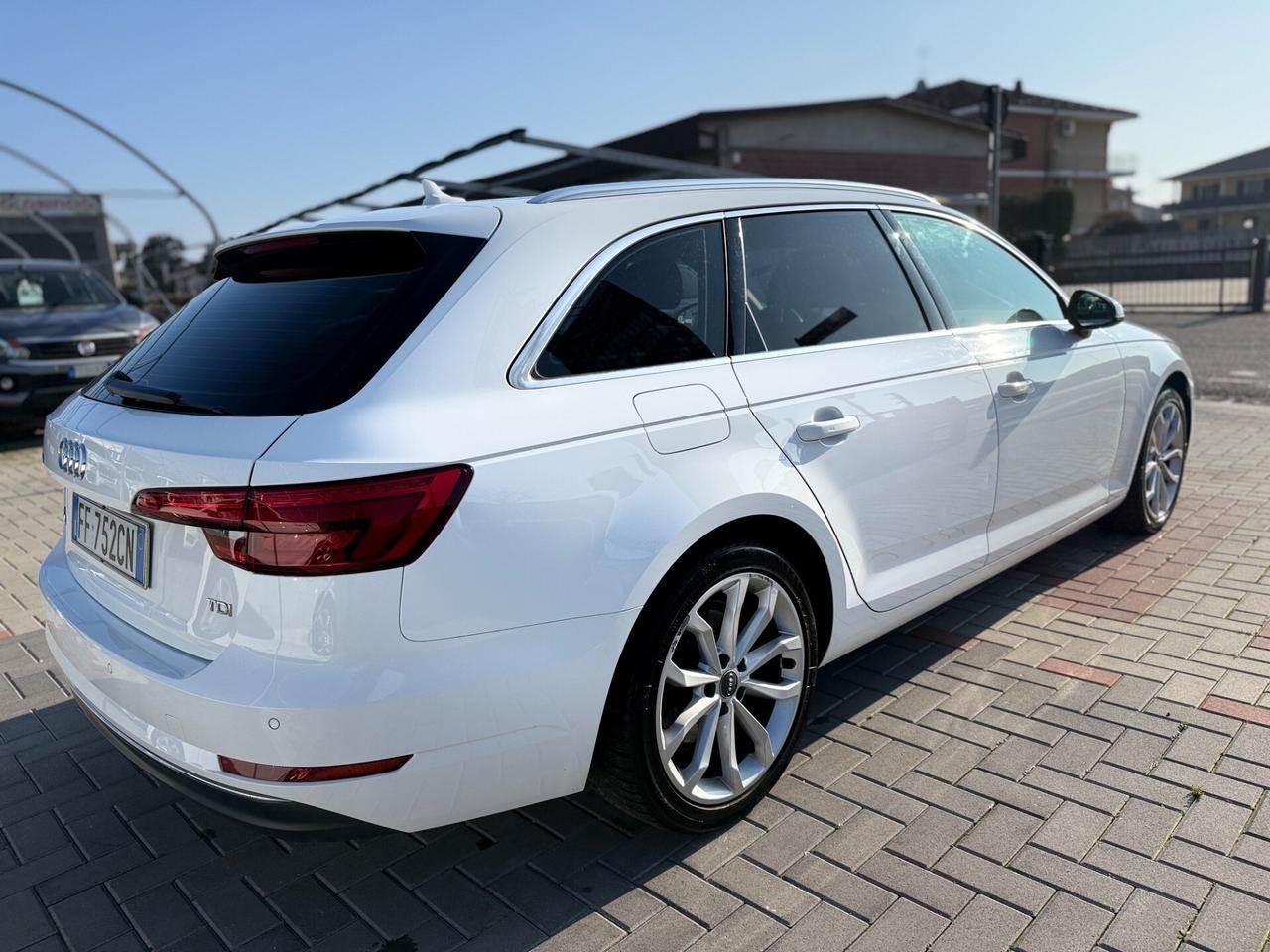 Audi A4 Avant 2.0 TDI 150 CV ultra S tronic VIRTUAL