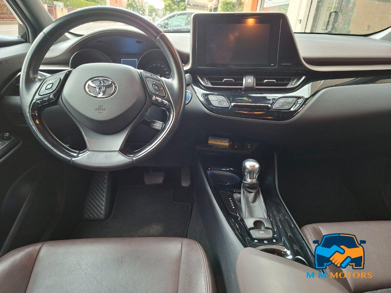 Toyota C-HR 5 Porte C-HR 1.8h Lounge 2wd e-cvt unico proprietario