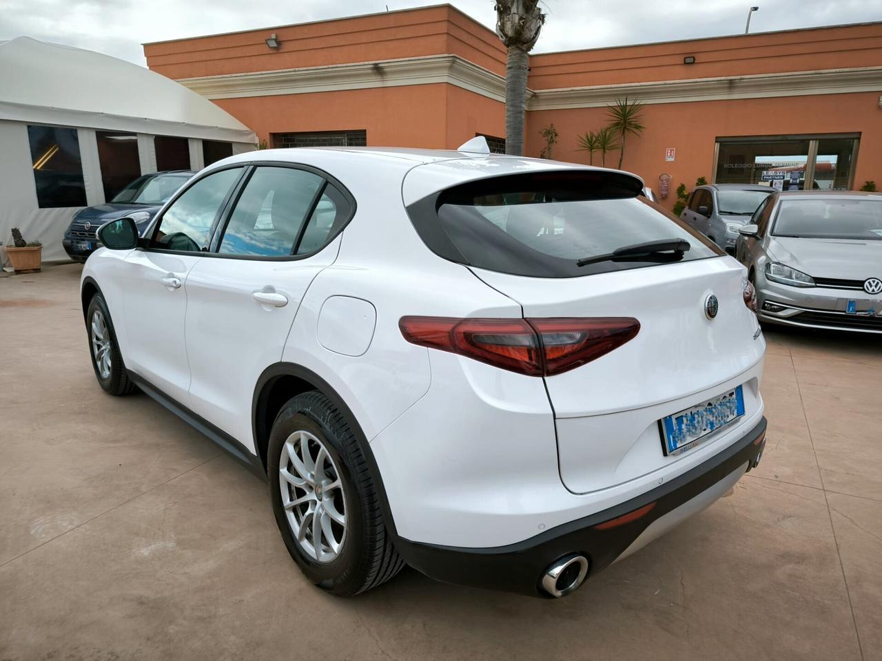 Alfa Romeo Stelvio 2.2 Turbodiesel 160 CV AT8 RWD Business