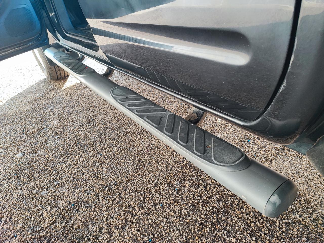 Nissan Navara 2.5 dCi 4 porte Double Cab Sport