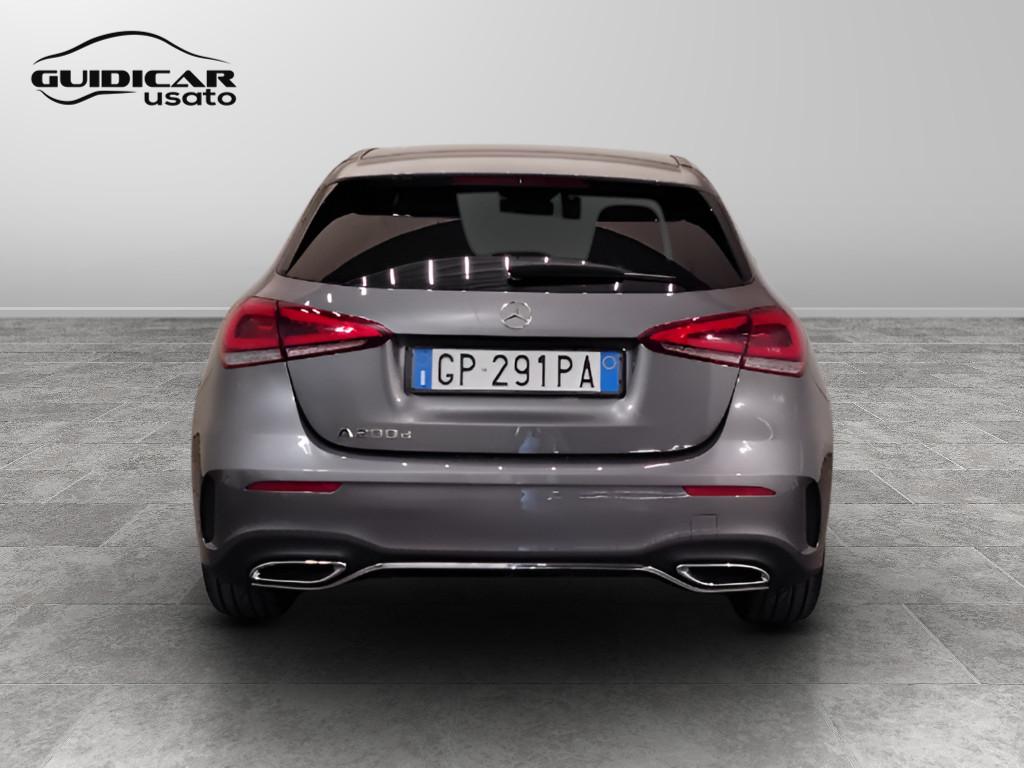 Mercedes-Benz Classe A - W177 2018 - A 200 d Premium Night edition auto