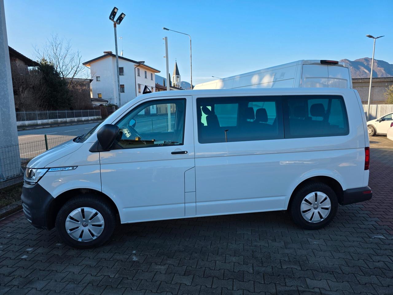 Volkswagen Caravelle 2.0 TDI 110CV PC Trendline solo 60.000km