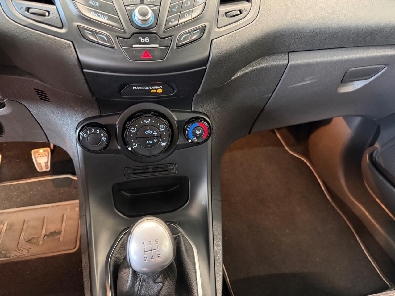 Ford Fiesta 1.2 82CV 3 porte Titanium ST line