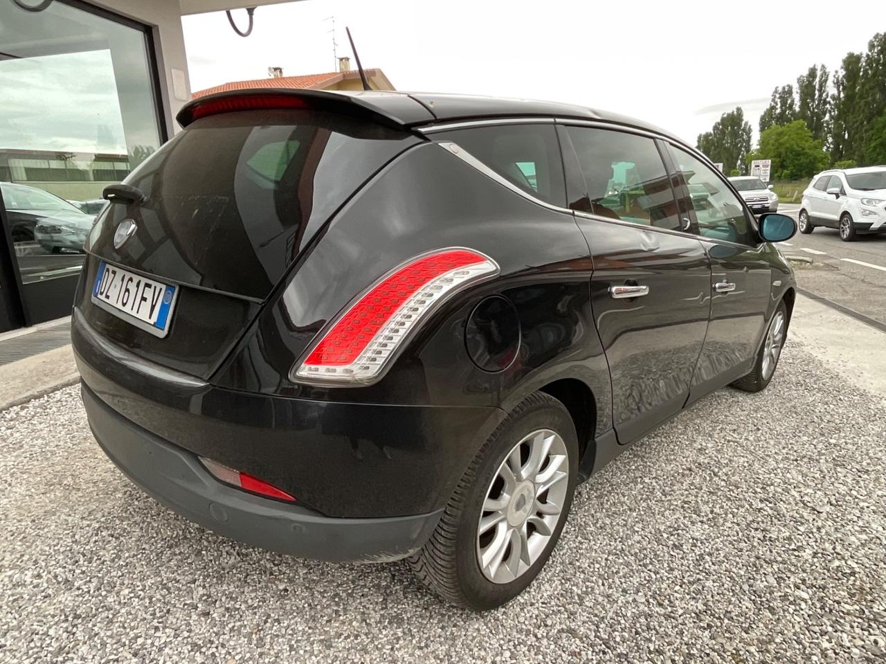 Lancia Delta 1.6 MJT DPF Platino