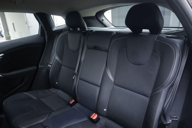 Volvo V40 Volvo V40 D2 1.6 Powershift Momentum Unicoproprietario