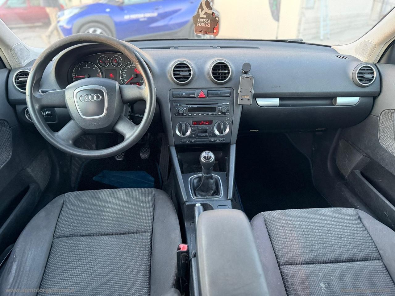 AUDI A3 SPB 2.0 16V TDI Ambiente