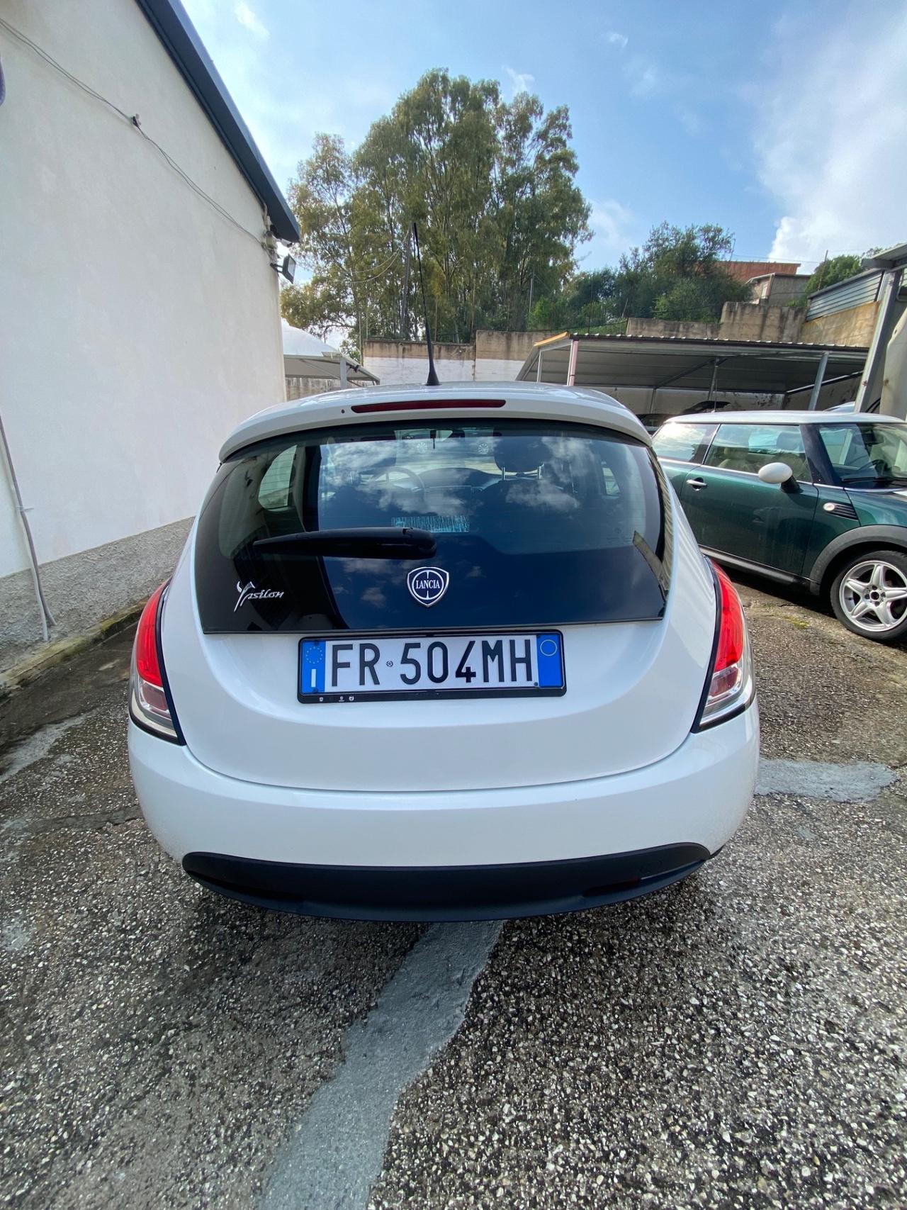 Lancia Ypsilon 1.2 69 CV 5 porte Elefantino