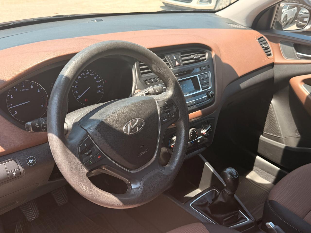 Hyundai i20GPL Casa Madre