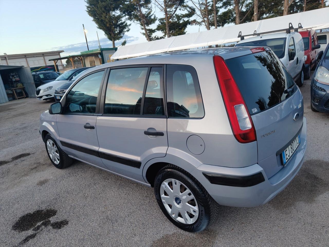 Ford Fusion 1.4 uniproprietario