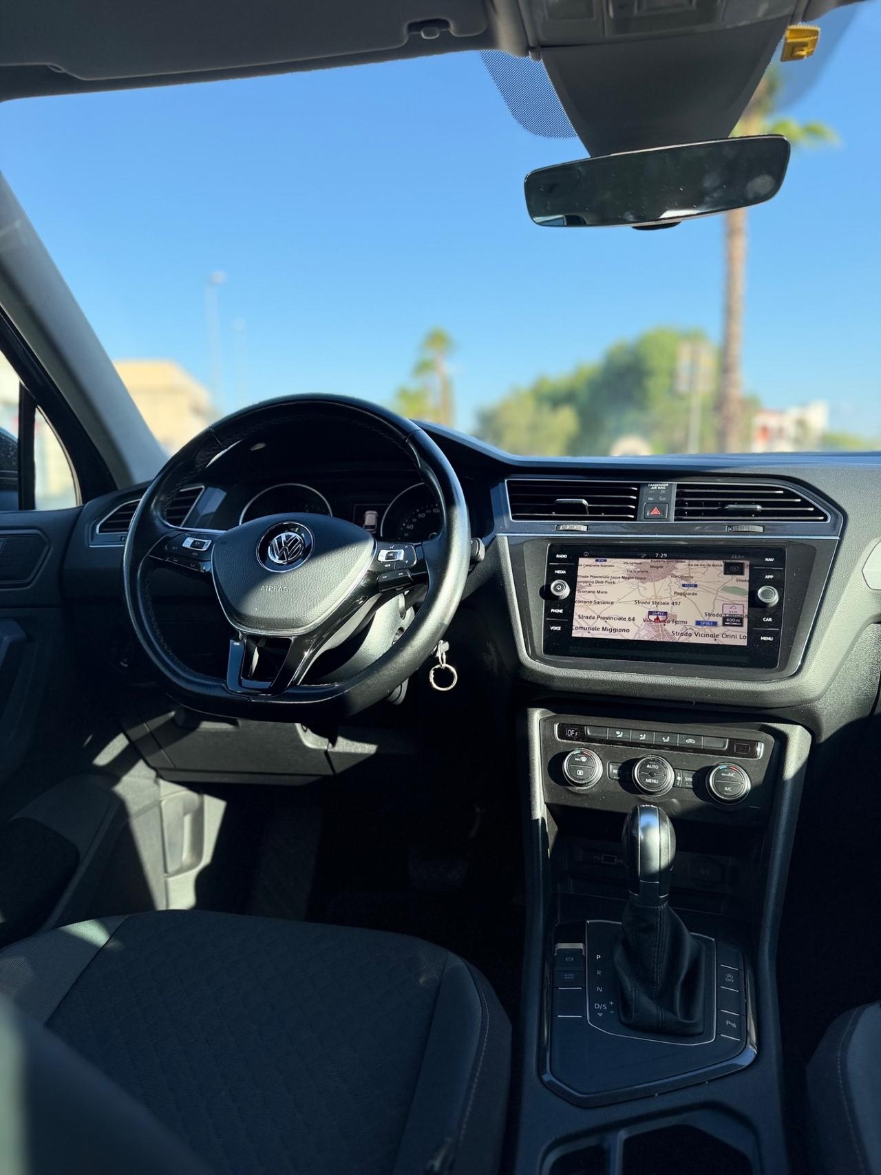 Volkswagen Tiguan 2.0 TDI SCR DSG Business BlueMotion Technology