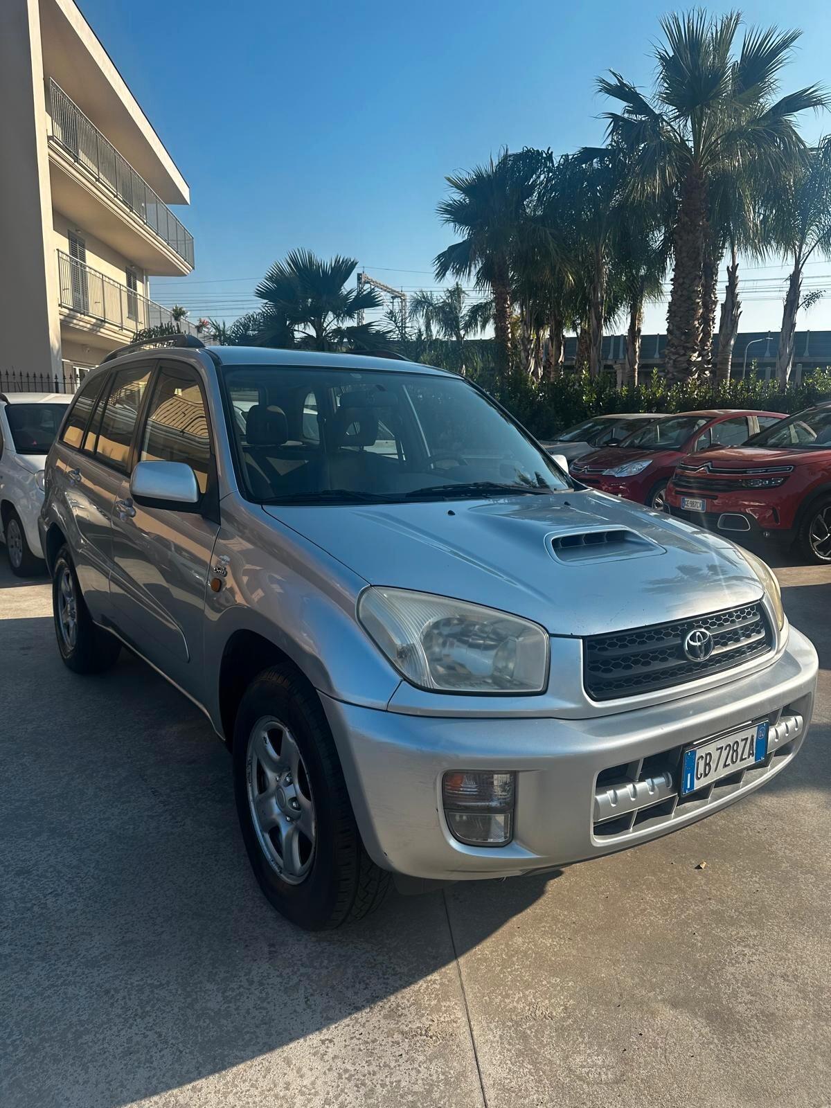 Toyota RAV 4 RAV4 2.0 Tdi D-4D cat 5 porte Sol