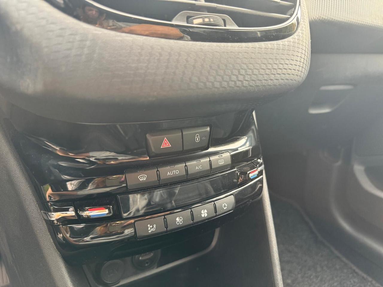 Peugeot 2008 BlueHDi 100 GT Line