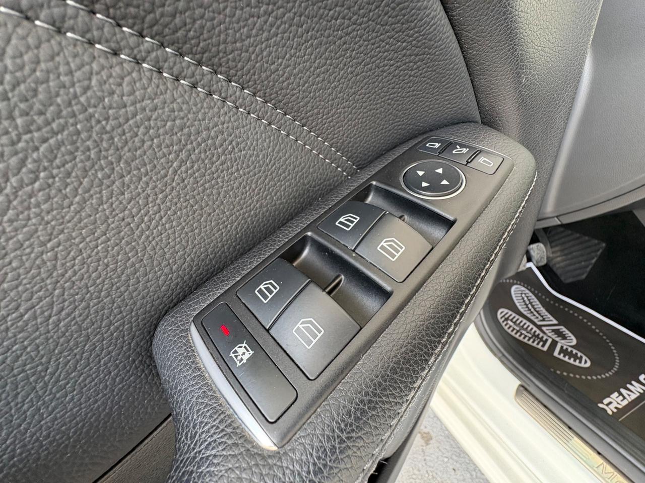 Mercedes-benz B 180 200 CDI BlueEFFICIENCY Premium