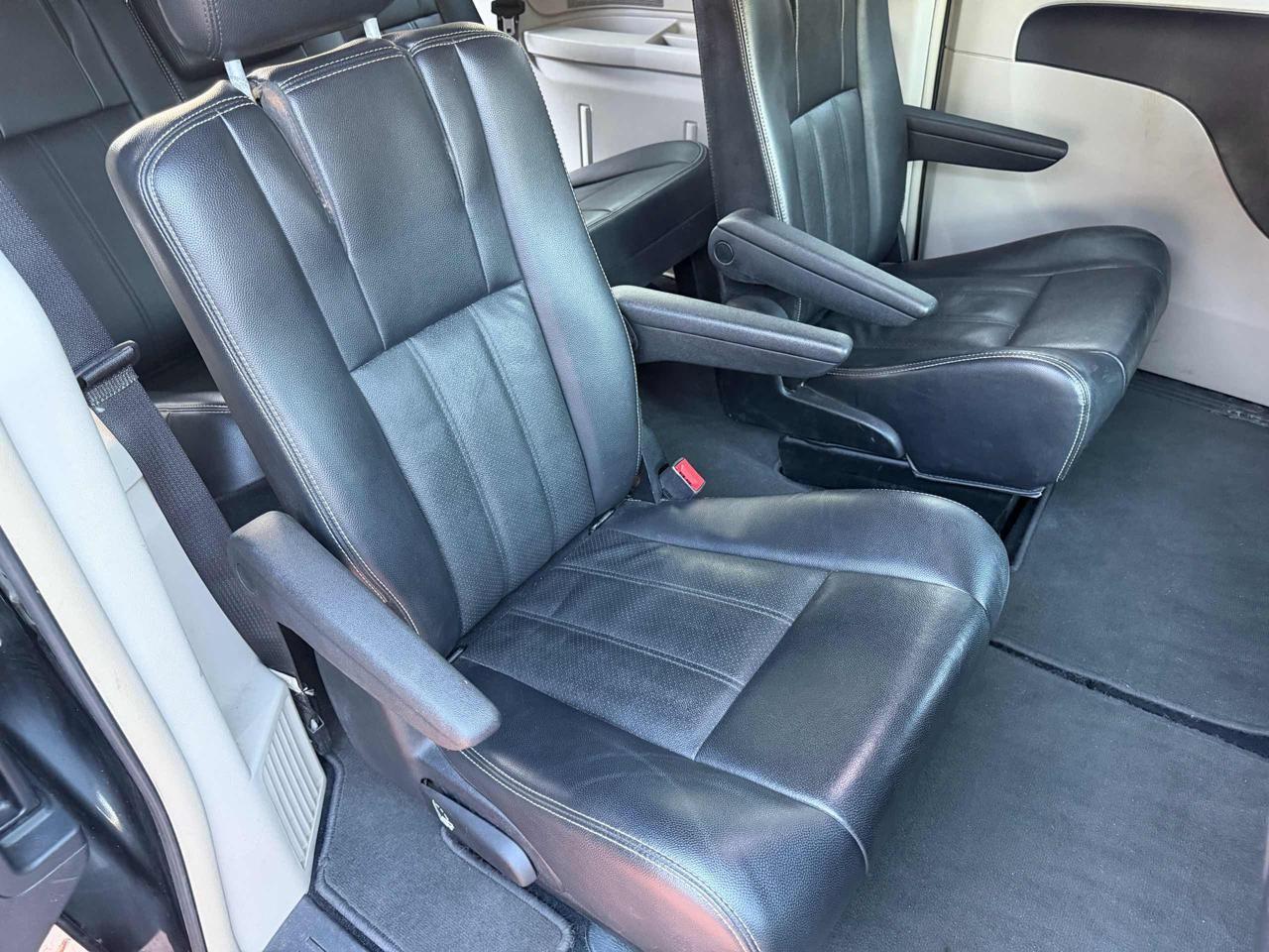 Lancia Voyager 2.8 Turbodiesel Platinum 163 CV MOTORE NUOVO! FULL