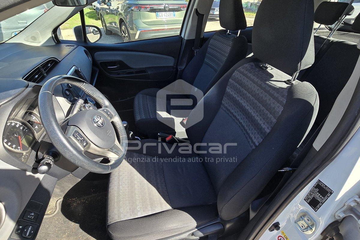 TOYOTA Yaris 1.0 5 porte Active