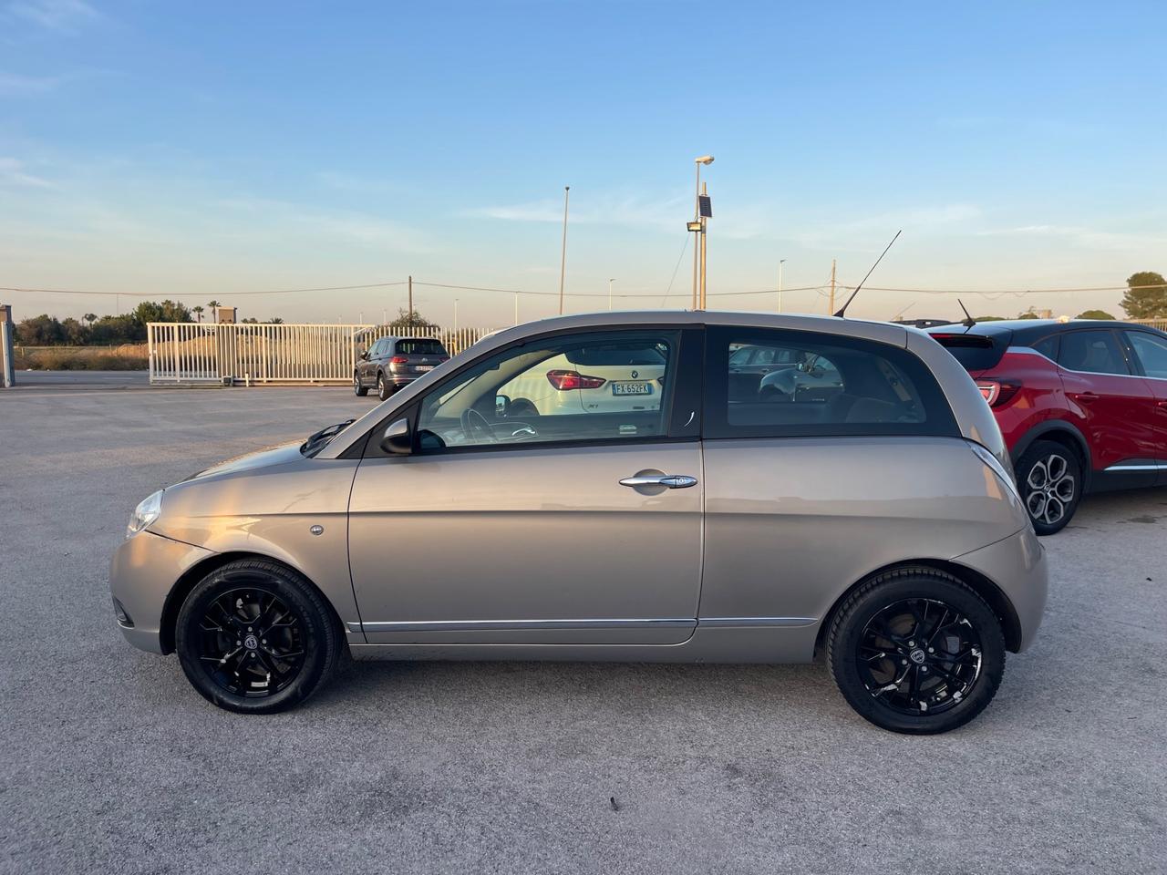 LANCIA YPSILON 1.4 8V FULL TETTO IN VETRO MY07