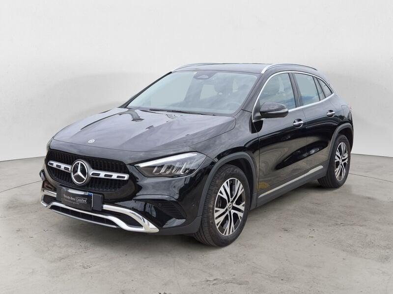 Mercedes-Benz GLA 180 Progressive Advanced Plus auto