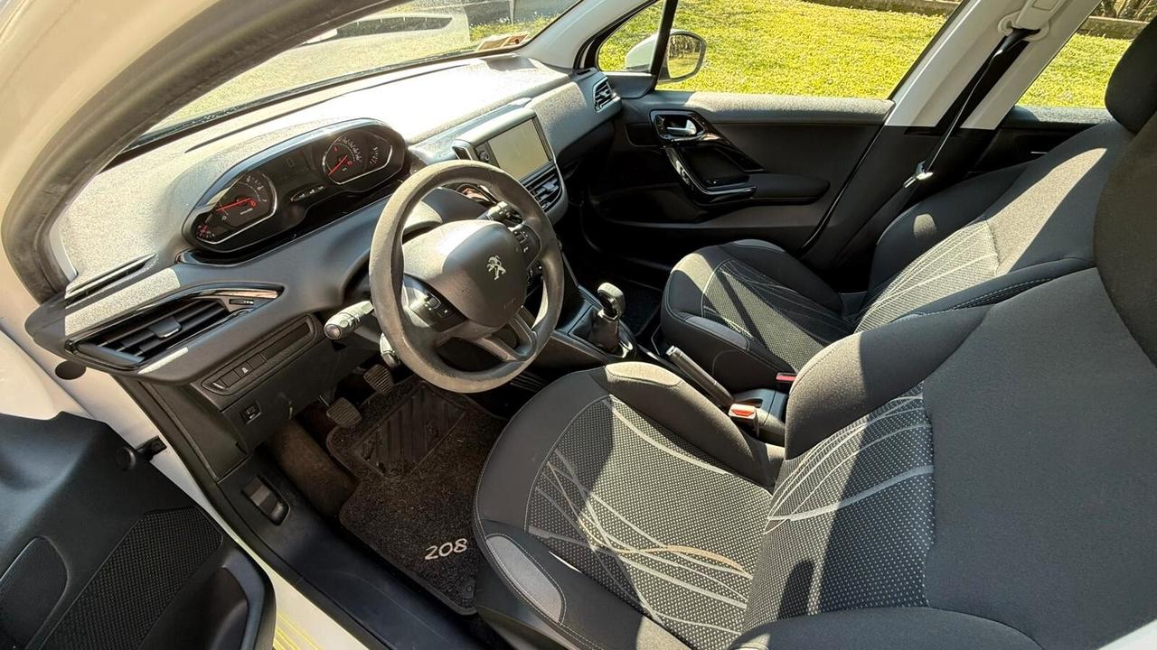Peugeot 208 PureTech 82 5 porte Allure 2014 NEOP Gpl LEGGI TESTO