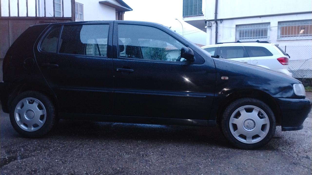 Volkswagen Polo 1.05 cat 5 porte Comfort