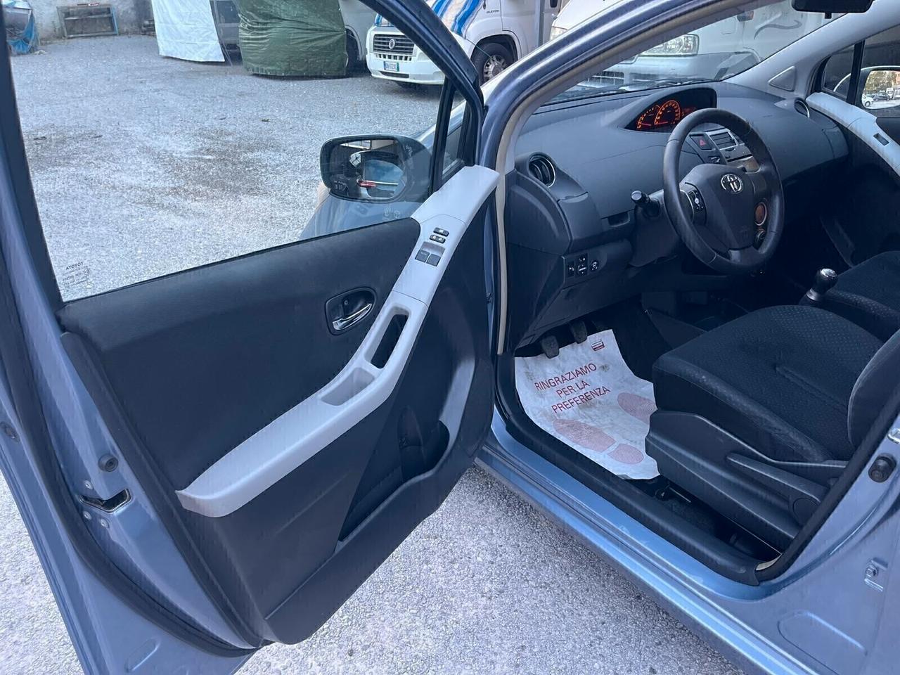 Toyota Yaris 2011 1.0 69Cv GPL 5porte.