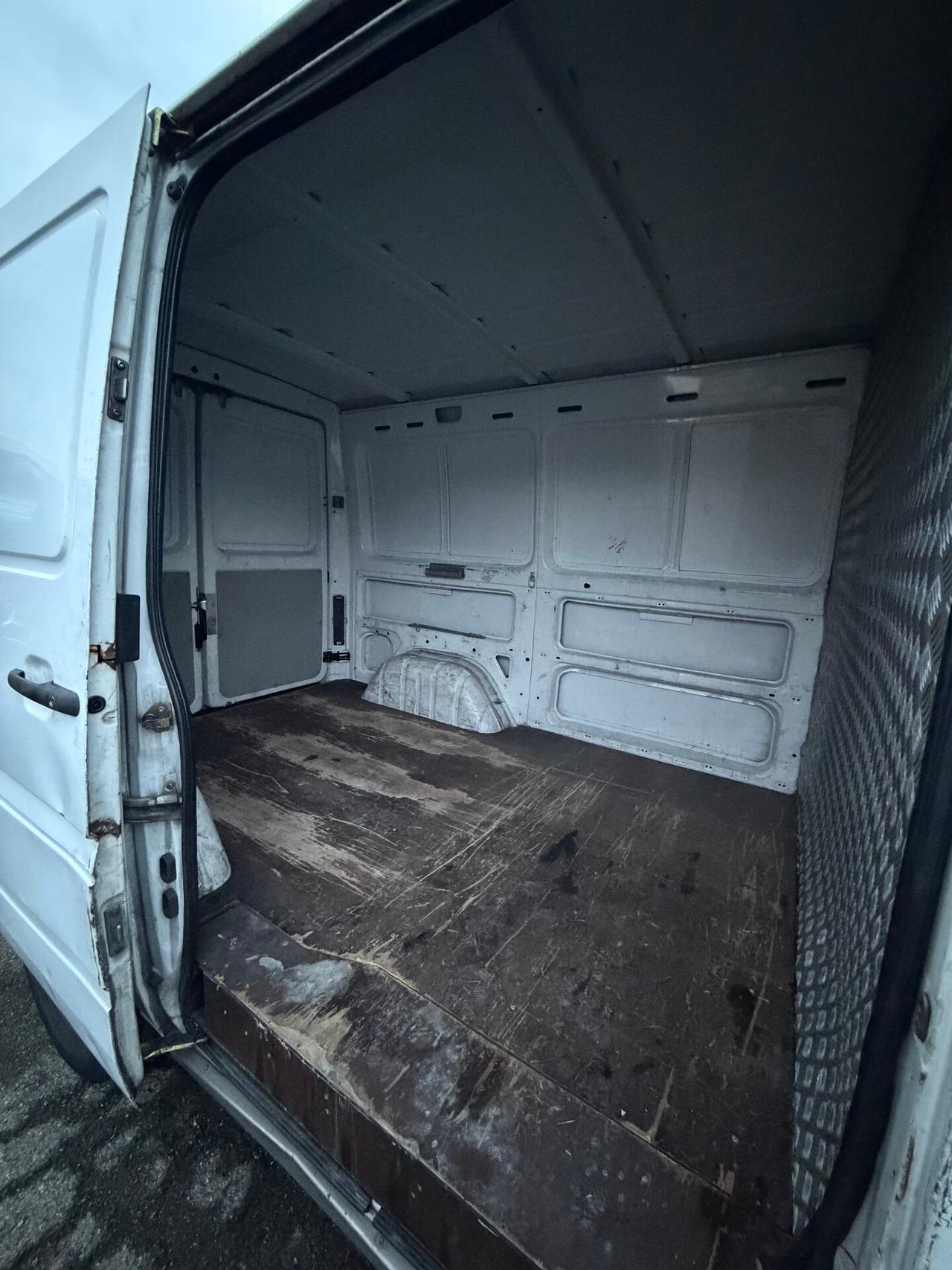 Mercedes Benz Sprinter