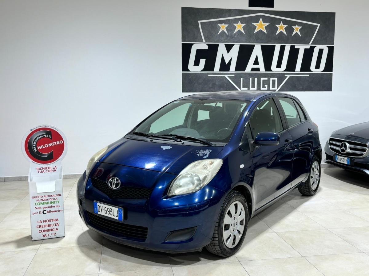 TOYOTA - Yaris - 1.0 5p.