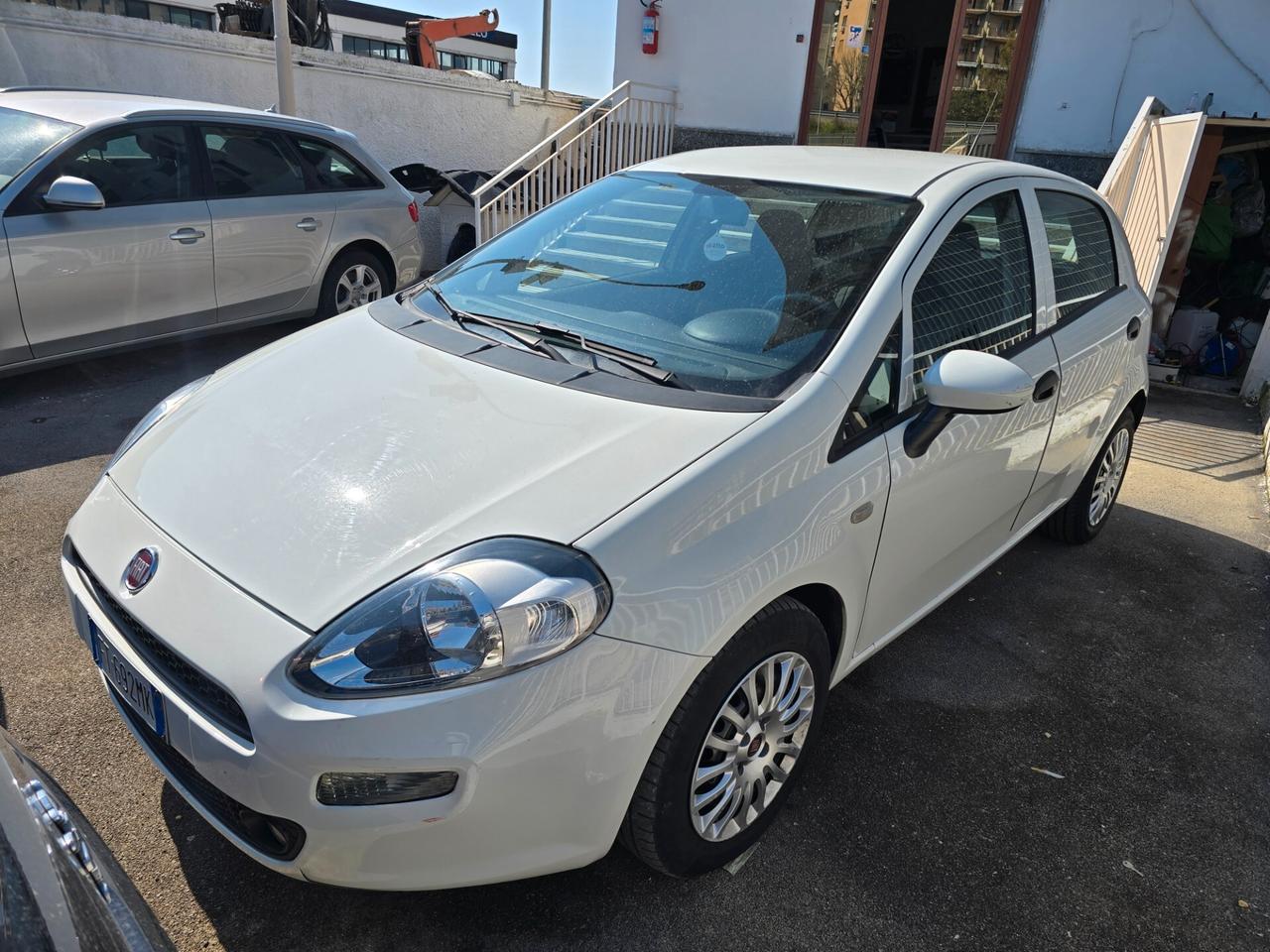 Fiat Punto 1.3 MJT II S&S 95 CV 5 porte Street