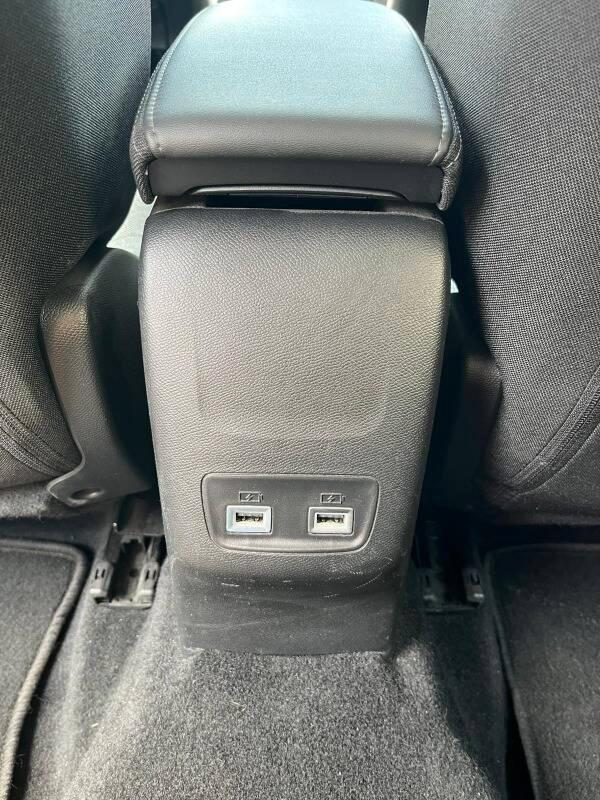 Peugeot 208 E-208 Active 100kW my20