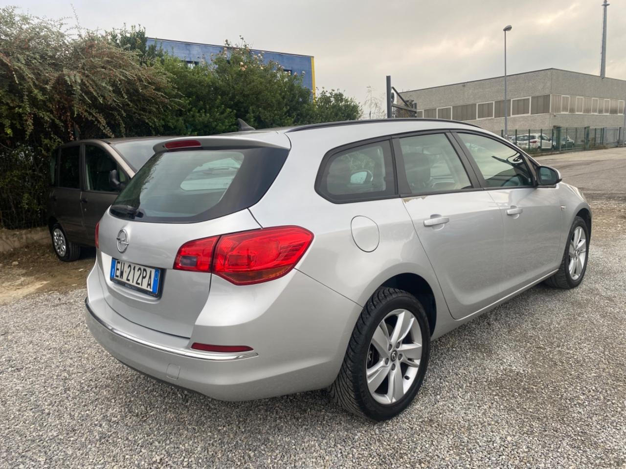 Opel Astra 1.6 CDTI 136CV EcoFLEX S&S Sports Tourer Cosmo